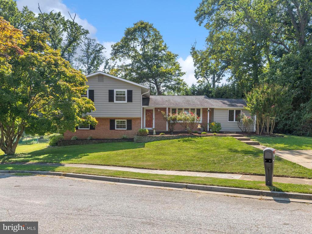 Homewood Ln, Annapolis, MD 21401
