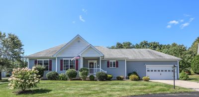 1 Harriet Court, Condo with 2 bedrooms, 2 bathrooms and null parking in Londonderry NH | Image 1