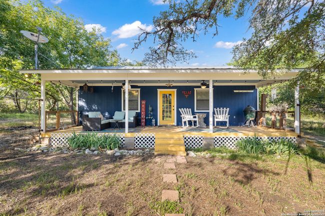 1060 Forest View Dr, House other with 1 bedrooms, 1 bathrooms and null parking in Blanco TX | Image 4