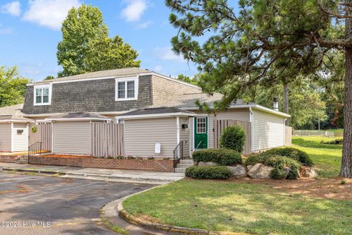 301 Vancouver Rd, North Augusta, SC, 29841-3940 | Card Image