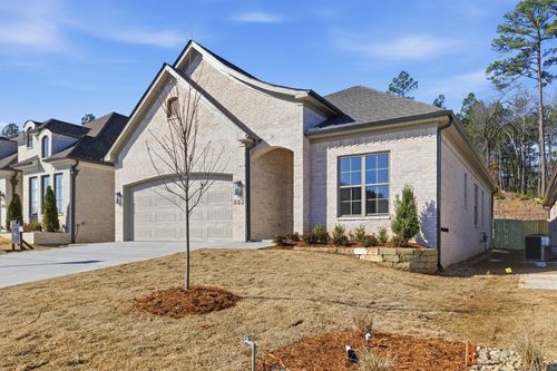 722 Edgewood Cir, Little Rock, AR, 72223-4973 | Card Image