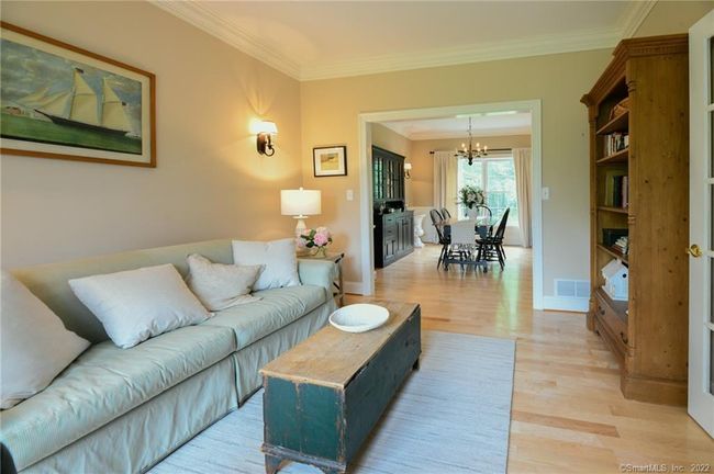 Living Room | Image 8