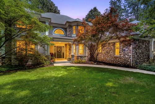 6418 Whitney Woods, Richland, MI, 49083-9770 | Card Image