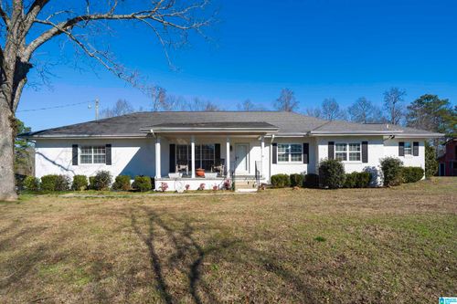 915 Pinewood Ave, Bessemer, AL, 35023-1030 | Card Image