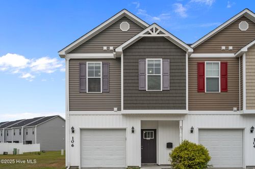 106 Waterstone Ln, Jacksonville, NC, 28546-8804 | Card Image