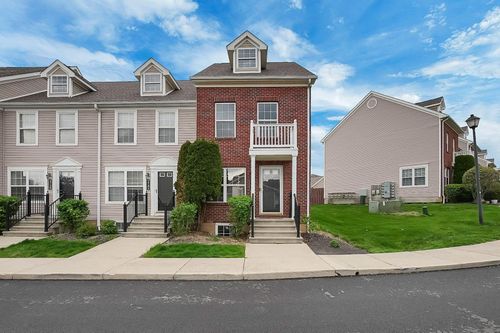 5743 High Rock Dr, Westerville, OH, 43081-7101 | Card Image