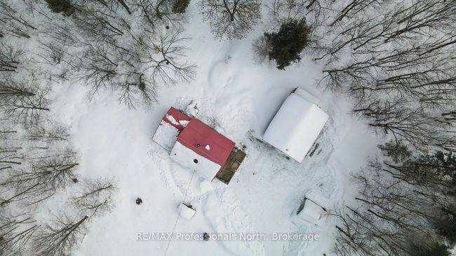 1015 Calbrett Rd, House other with 1 bedrooms, 1 bathrooms and 5 parking in Haliburton ON | Image 42