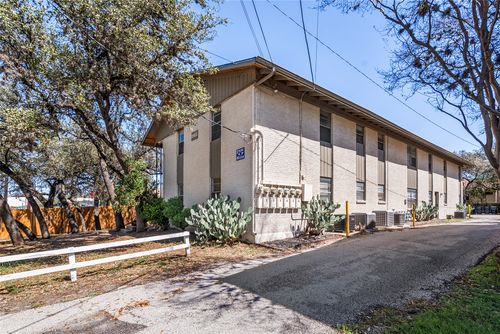 2411 S 5th St, Austin, TX, 78704-5393 | Card Image