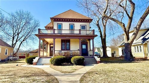 2324 Goff Ave, Saint Joseph, MO, 64505-2235 | Card Image