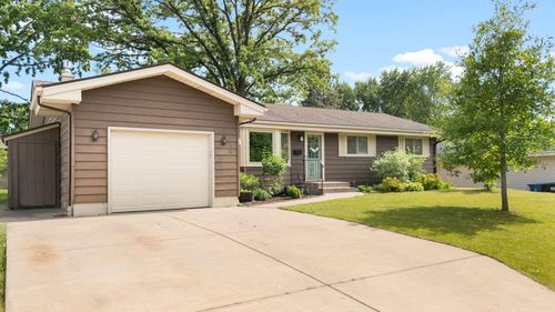 588 Rice Creek Ter Ne, Fridley, MN, 55432-4472 | Card Image