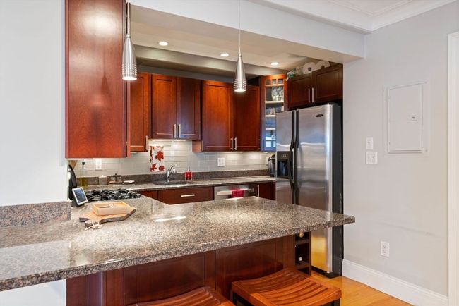 APT-102 - 120 W 7 Th St, Condo with 1 bedrooms, 2 bathrooms and 1 parking in Boston MA | Image 10