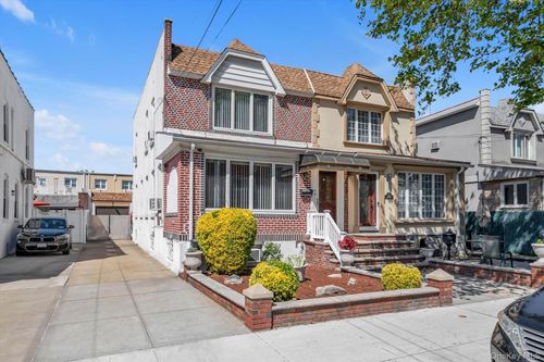 59-30 71st St, Maspeth, NY, 11378-2611 | Card Image
