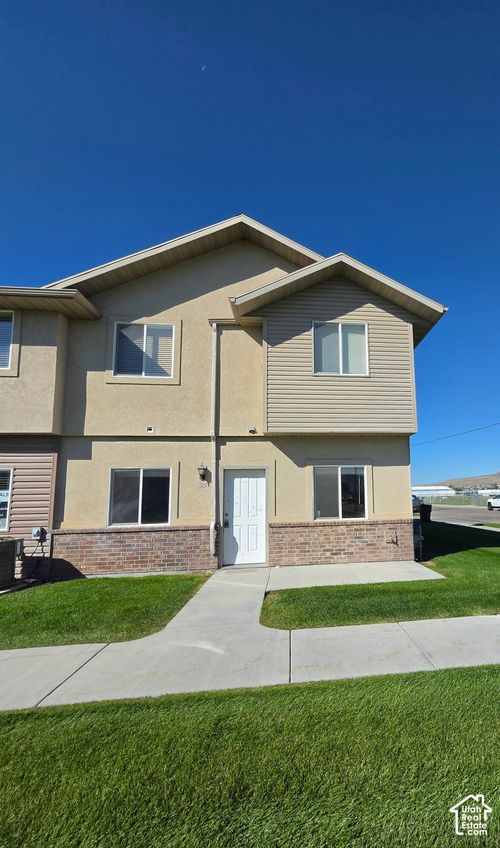 825 W 350 N, Tremonton, UT, 84337-2543 | Card Image