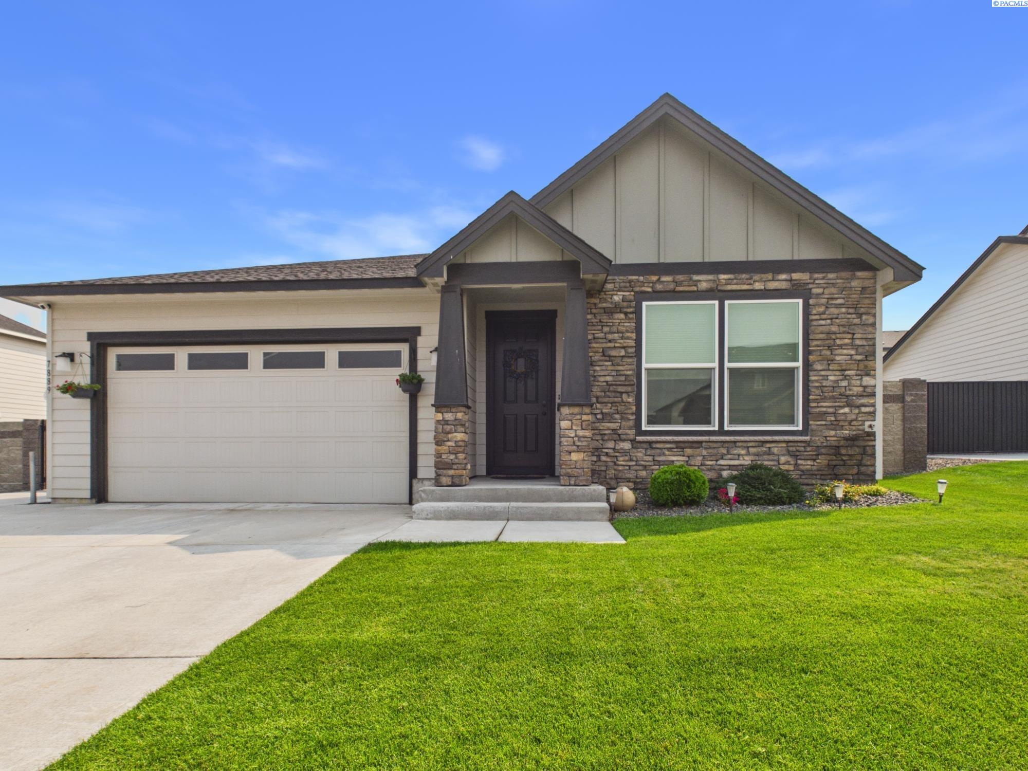 Residential in West Richland 3
