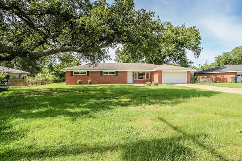 608 Contour Dr, Lake Charles, LA, 70605-5510 | Card Image