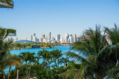 610-1330 West Ave, Miami Beach, FL, 33139-0902 | Card Image