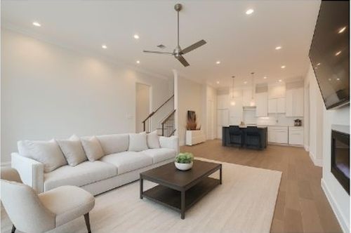 5308 S Capitol St, Houston, TX, 77023-1364 | Card Image