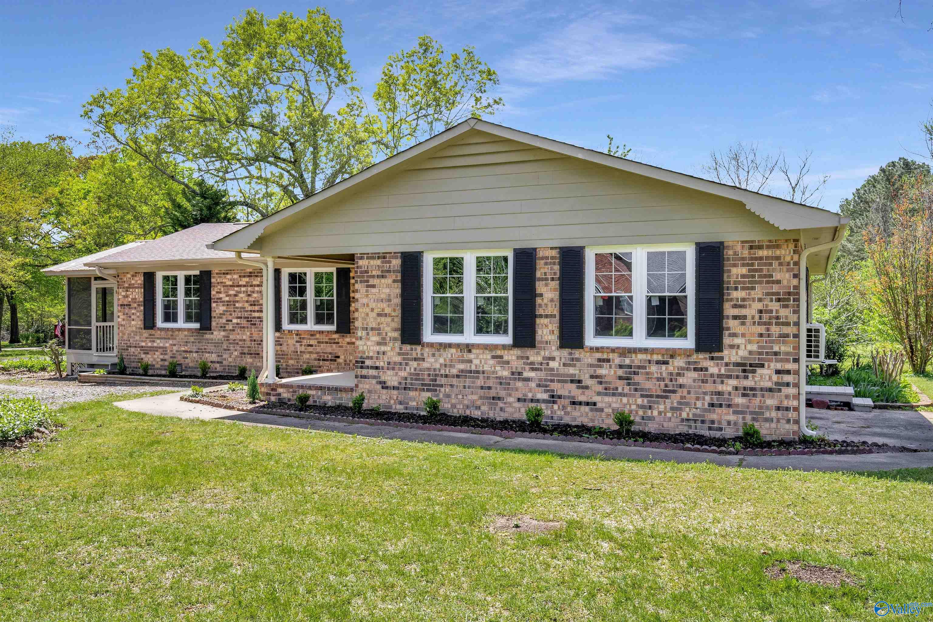 Winn Rd, Scottsboro, AL 35769