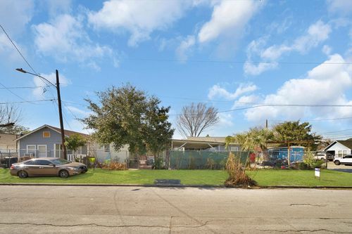 4811 Terry St, Houston, TX, 77009-2246 | Card Image