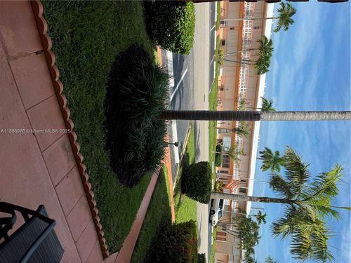 8c-900 Sw 11th Ave, Hallandale Beach, FL, 33009-6719 | Card Image