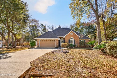 7941 Lanai St, Diamondhead, MS, 39525-3631 | Card Image