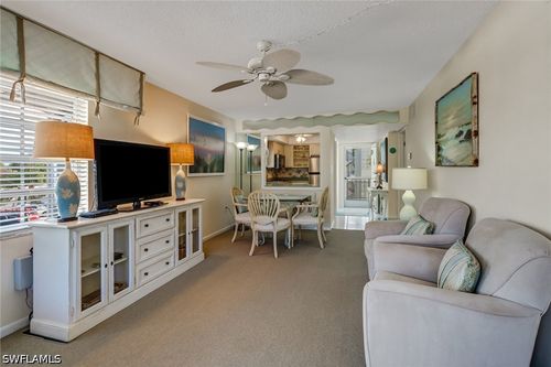 211-5 High Point Cir W, NAPLES, FL, 34103-4261 | Card Image