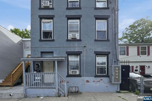32 Jefferson St, Paterson, NJ, 07522-1747 | Card Image