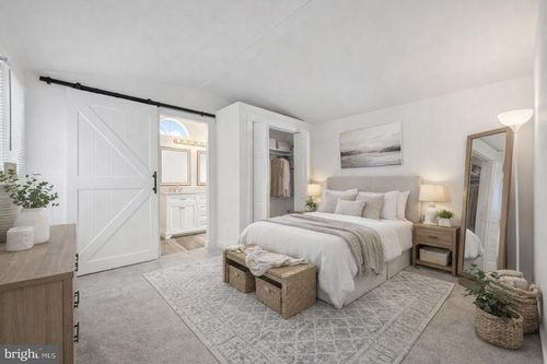 8 Cherokee Ln, HONEY BROOK, PA, 19344-9418 | Card Image