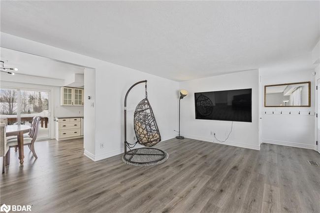 239 Warnica Rd, House other with 5 bedrooms, 2 bathrooms and 6 parking in Barrie ON | Image 5
