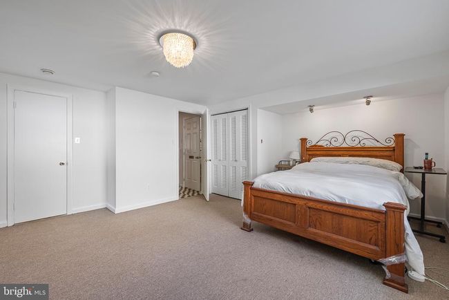 9821 Singleton Dr, House other with 5 bedrooms, 4 bathrooms and null parking in BETHESDA MD | Image 30