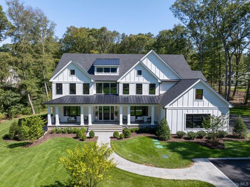 64 Saw Mill Rd, Cold Spring Harbor, NY, 11724-2309 | Card Image