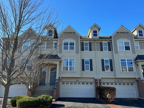3376 Bradbury Cir, Aurora, IL, 60504-6618 | Card Image