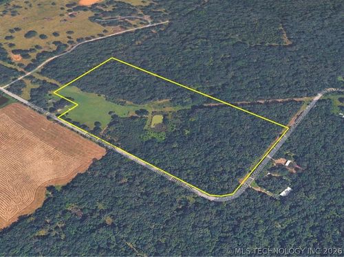 27360 E Lane School Rd, Stilwell, OK, 74960-2735 | Card Image