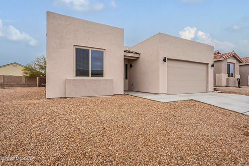 152 E Calle Del Capullo, Green Valley, AZ, 85614-4174 | Card Image