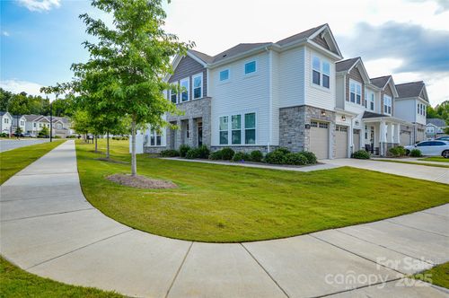 15609 Little Bluestem St, Charlotte, NC, 28278-8589 | Card Image