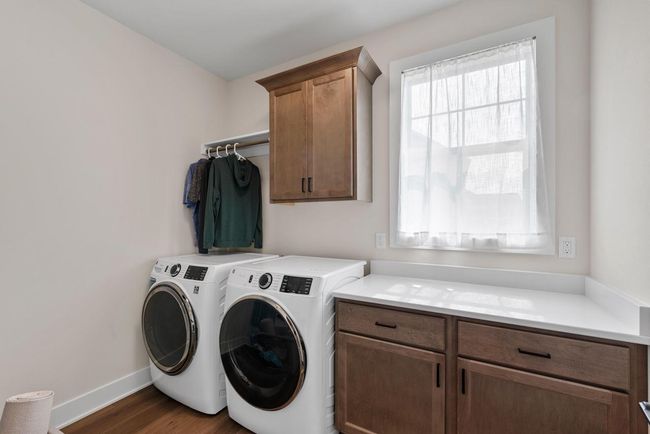 N55W19373 Red Crown Lane, House other with 4 bedrooms, 3 bathrooms and null parking in Menomonee Falls WI | Image 27