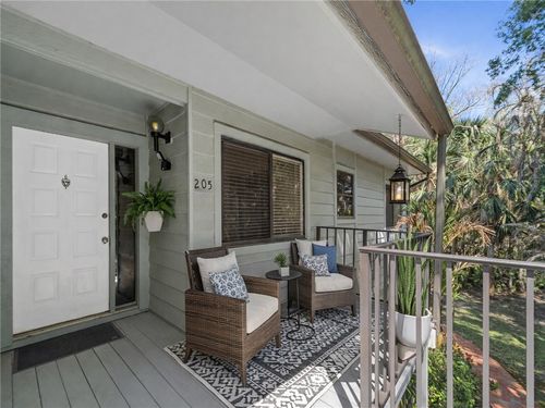 205-2000 Pine Creek Blvd, Vero Beach, FL, 32966-1398 | Card Image