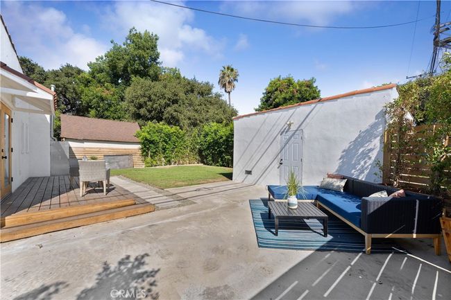 453 Alberta St, House other with 3 bedrooms, 2 bathrooms and 2 parking in Altadena CA | Image 19