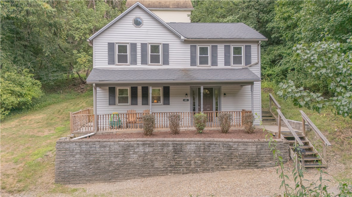 Harkness Ln, Sewickley, PA 15143