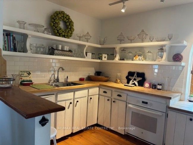 286399 10 Sideroad, House other with 4 bedrooms, 2 bathrooms and 4 parking in Mono ON | Image 22