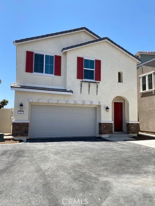 934 Helena Rdg, Lake Elsinore, CA, 92530-6802 | Card Image