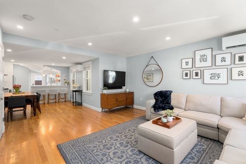 81 Pearl St, Boston, MA, 02129-1918 | Card Image