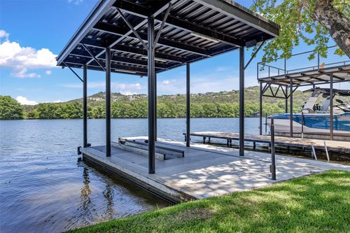 1758 Channel Rd, Austin, TX, 78746-1202 | Card Image
