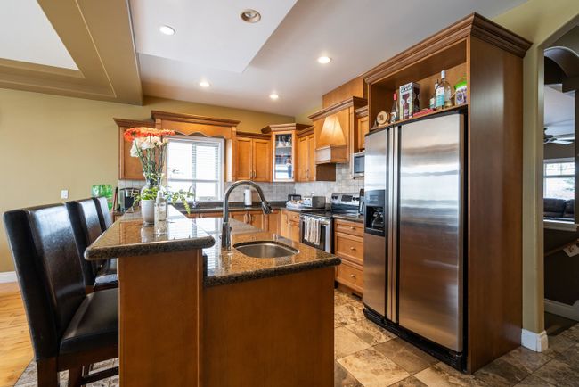 3548 Bassano Terrace, House other with 6 bedrooms, 4 bathrooms and 5 parking in Abbotsford BC | Image 8