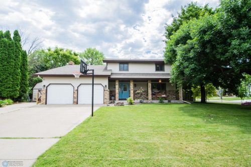 229 S Prairiewood Drive S, Fargo, ND, 58103 | Card Image