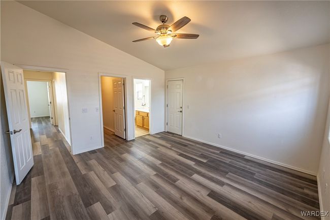 Master Bedroom | Image 18