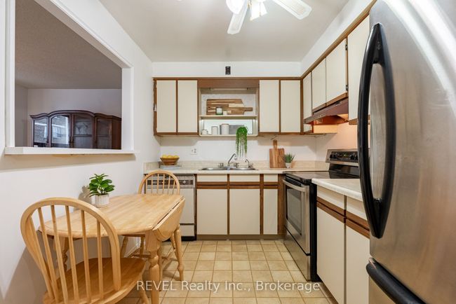 504 - 141 Church St, Condo with 2 bedrooms, 2 bathrooms and 7 parking in Saint Catharines ON | Image 9