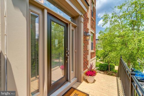 32-510 Overlook Park Dr, OXON HILL, MD, 20745-1174 | Card Image