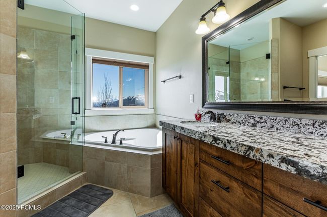 10352 N Sightline Cir, House other with 4 bedrooms, 4 bathrooms and null parking in Hideout UT | Image 19