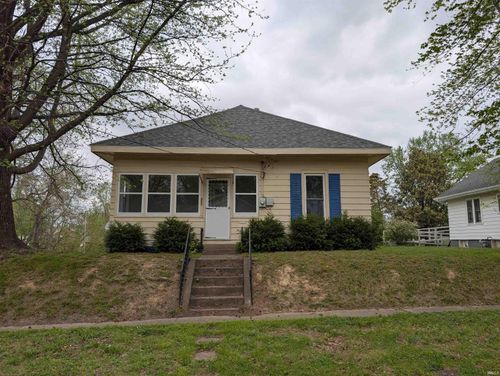322 W 8th St, Bicknell, IN, 47512-1218 | Card Image